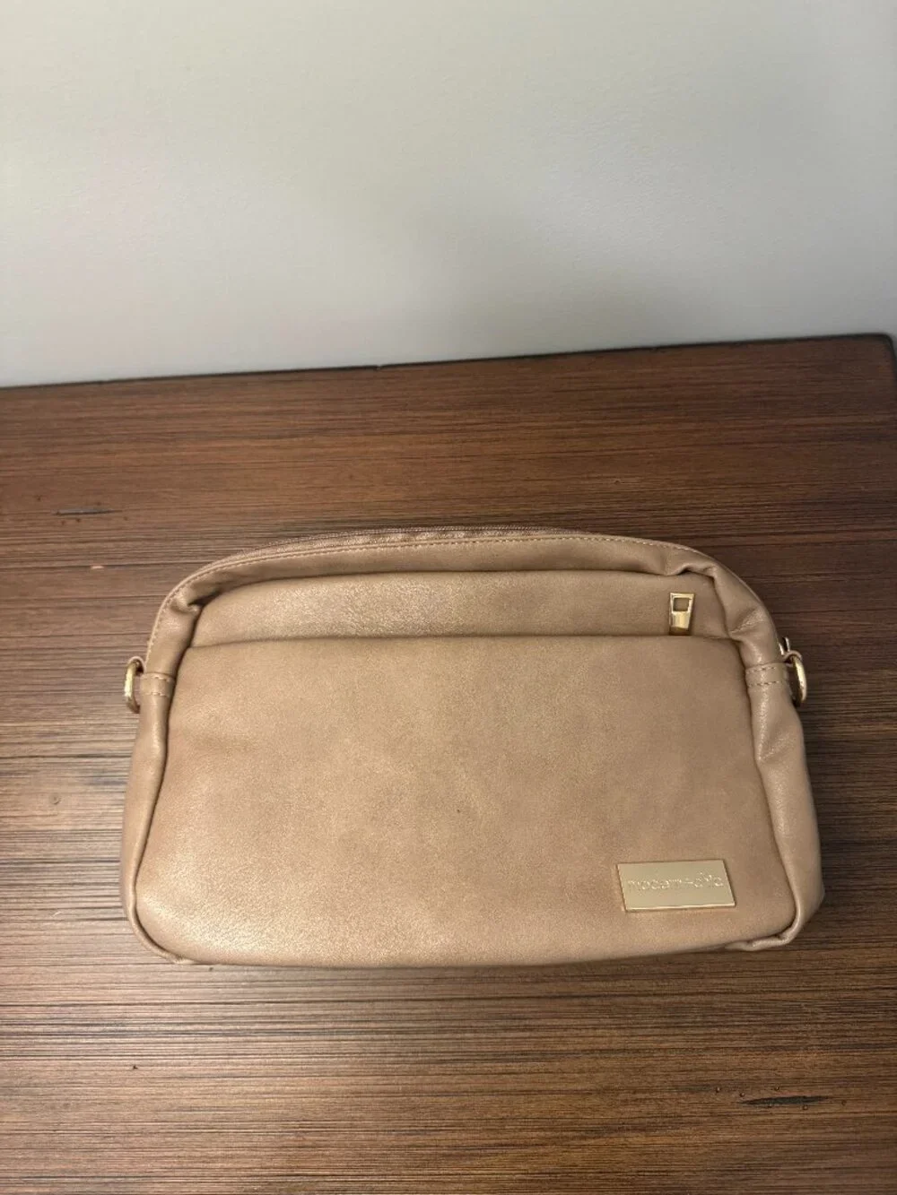 Modern + Chic Alice Crossbody Bag Fawn Vegan Leather w/ Wallet & Key Leash